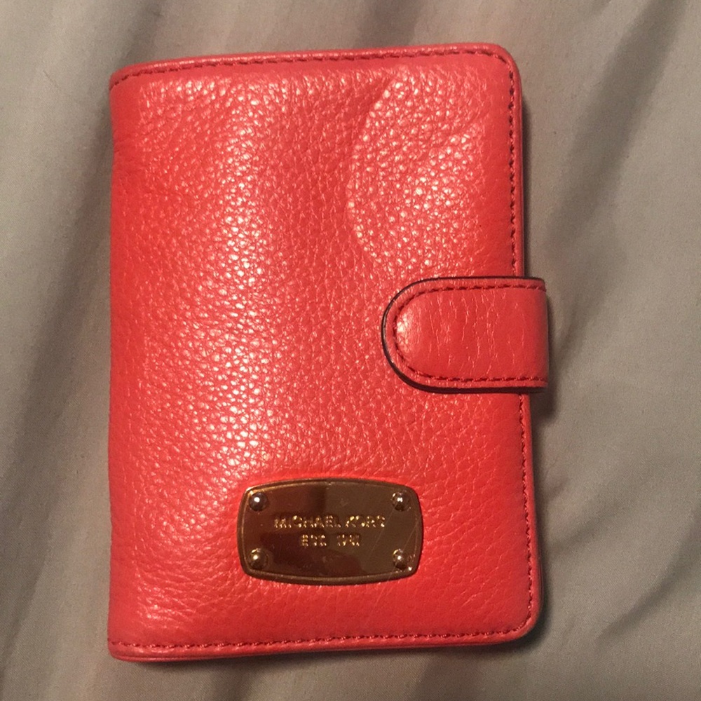Micheal Kors Passport/card holder